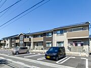 小山駅よりバス7分 徒歩4分 築11年4ヶ月 2階建の賃貸物件