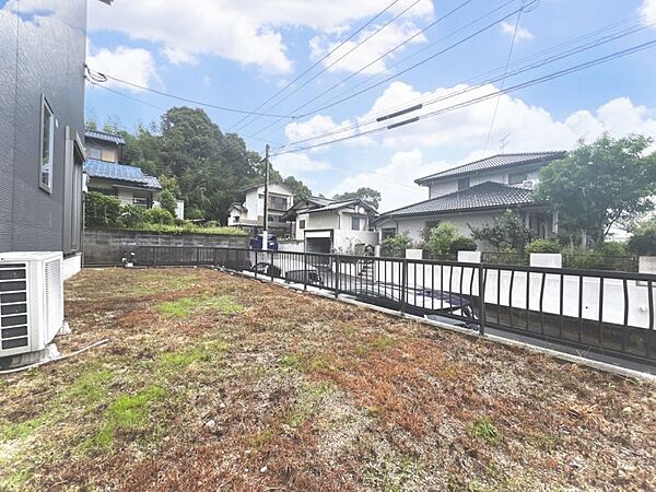 広々としたお庭ではガーデニングや家庭菜園にもぴったりです♪