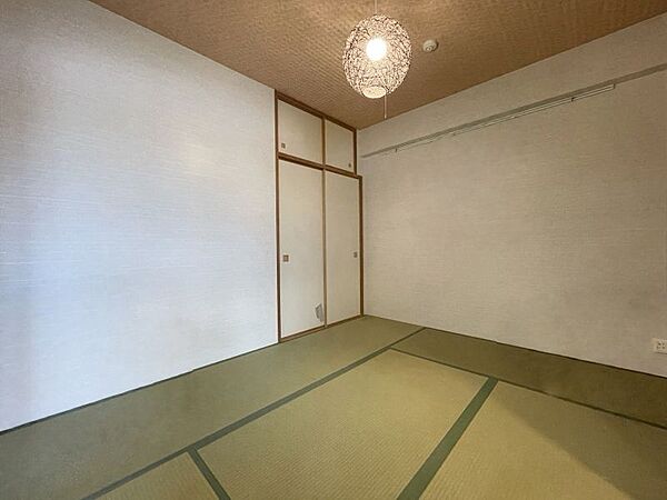 和室：子ども部屋、くつろぎの部屋、家事スペースなど多目的に使えて便利です♪