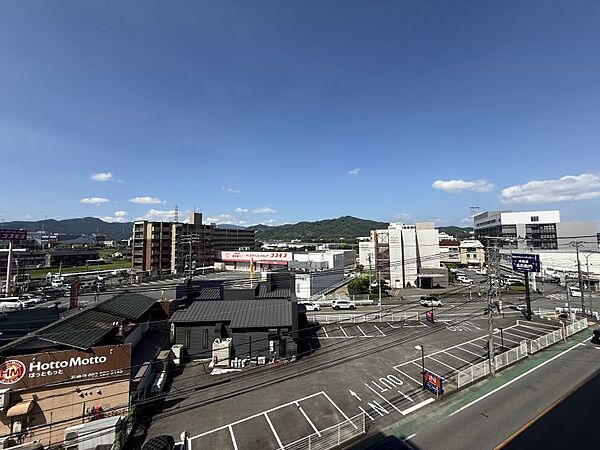 周辺は落ち着いた住環境