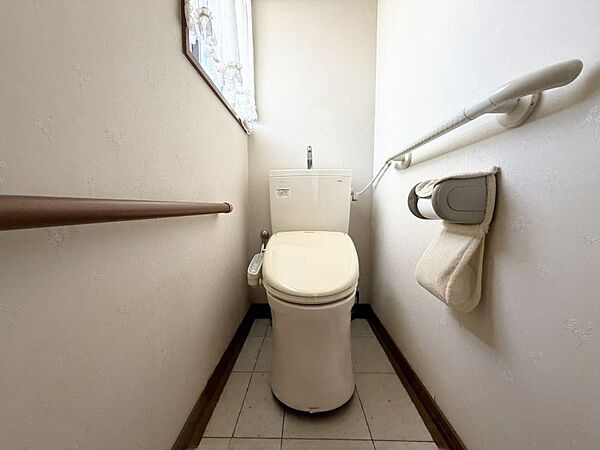 トイレは1・2階にあるので重なる朝も安心です！