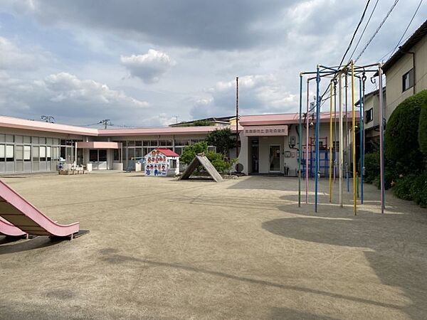 京町保育所まで　384m　徒歩約5分●近くには数ヶ所の公園があり、園外保育も盛んに行われています。高齢者交流など地域とのつながりを大切にしており、地域と密着した保育を行います。