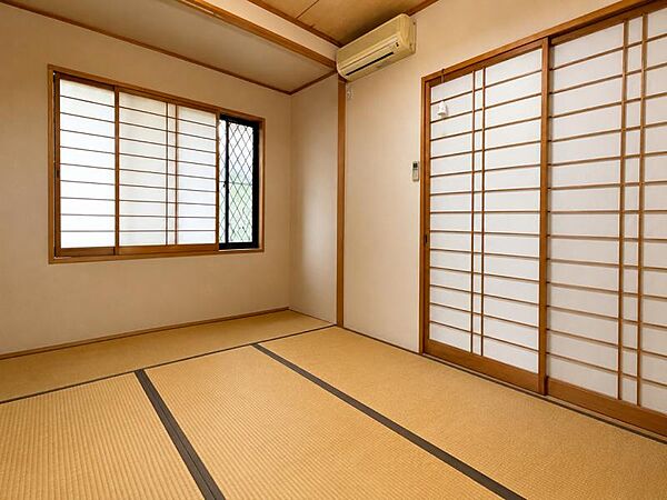 落ち着いた雰囲気が魅力の和室。リラックスできる空間で、客間や趣味の部屋としても活躍します！（※写真はCG加工により家具等を消去しています）