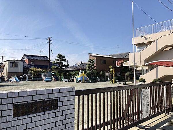 すみれ幼稚園まで1600m　徒歩約20分
