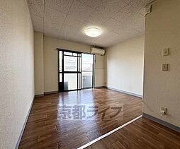 サンリット西川 3階ワンルームのリビング/ダイニング