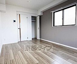 ブリリアコート龍谷大前 4階1Kのリビング/ダイニング