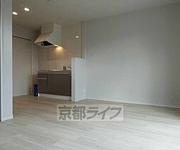 メゾン・ソレイユ稲荷 1階ワンルームのリビング/ダイニング