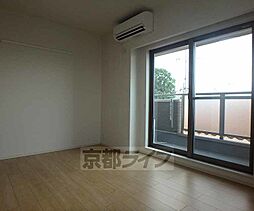 JR奈良線 城陽駅 徒歩3分の賃貸アパート 2階1Kのリビング/ダイニング