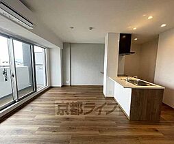 JR東海道・山陽本線 西大路駅 徒歩10分の賃貸マンション 5階2LDKのリビング/ダイニング