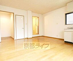 カースルII 1階1LDKのリビング/ダイニング