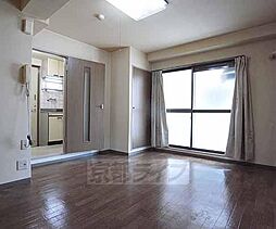 カウベル 2階1Kのリビング/ダイニング