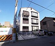 出町柳駅より徒歩15分 3階 築35年の賃貸物件