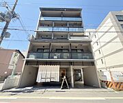 烏丸御池駅より徒歩7分 3階 築3年5ヶ月の賃貸物件