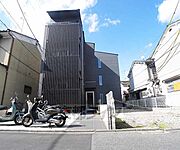 京都駅より徒歩9分 2階 築11年4ヶ月の賃貸物件