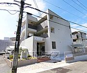 長岡京駅より徒歩7分 3階 築5年の賃貸物件