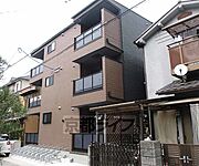 城陽駅より徒歩10分 3階 築1年6ヶ月の賃貸物件