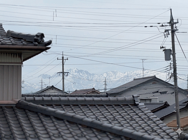 屋上から眺める立山連峰