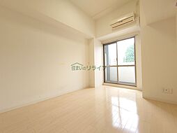 東京メトロ有楽町線 護国寺駅 徒歩5分の賃貸マンション 4階1Kのリビング/ダイニング