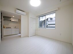 東京メトロ丸ノ内線 四谷三丁目駅 徒歩6分の賃貸マンション 3階ワンルームのリビング/ダイニング