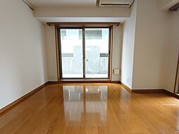 東京メトロ南北線 東大前駅 徒歩2分の賃貸マンション 2階1LDKのリビング/ダイニング