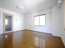 JR中央線 四ツ谷駅 徒歩8分の賃貸マンション 2階ワンルームのリビング/ダイニング