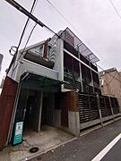 新宿御苑前駅より徒歩7分 1階 築24年8ヶ月の賃貸物件