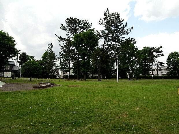 梵天塚公園280m徒歩4分