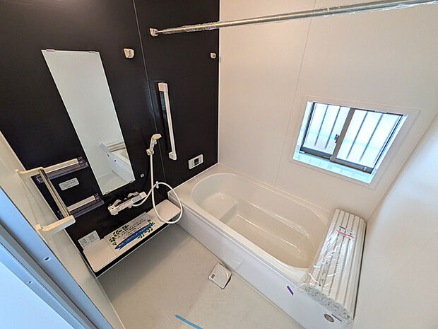 ゆっくり楽しめる広々浴室