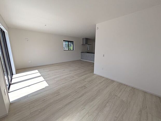 建物完成済み　ぜひ現地できれいな住まいをご覧ください