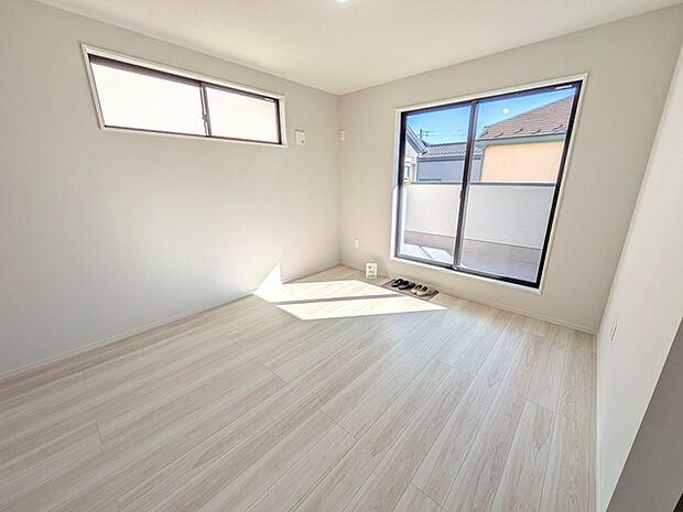 約9.5帖の主寝室