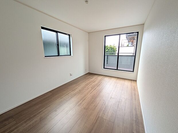 約7.5帖の主寝室