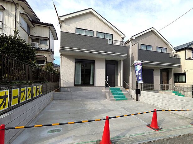 駐車スペース2台分(車種による)