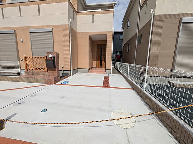 駐車スペース2台分(車種による)