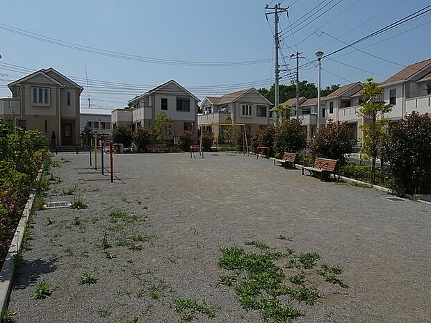 上谷津台第二公園440m徒歩6分