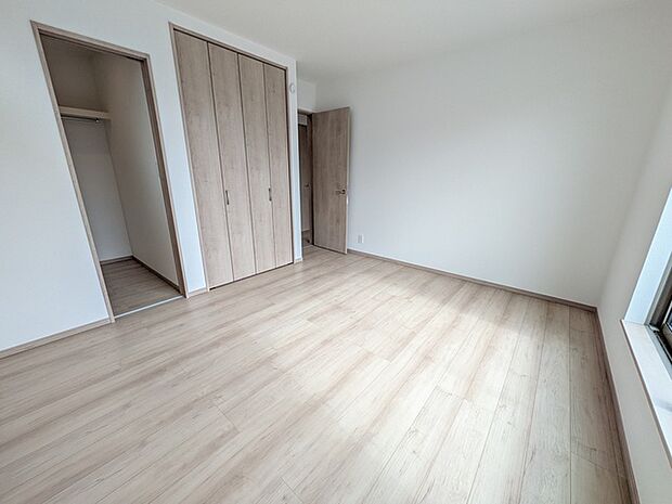 約7.2帖の主寝室