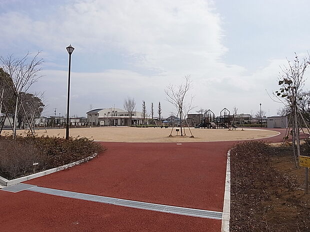勝田台中央公園250m徒歩4分