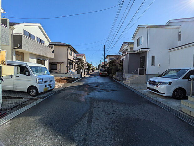 勝田台駅徒歩15分　駅周辺は商業施設が充実しています