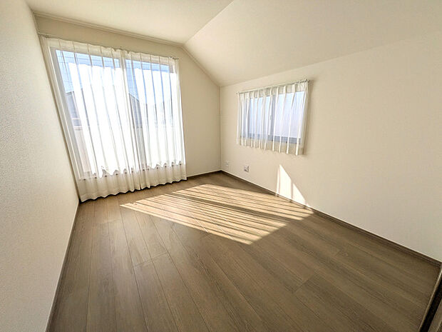 全居室2面採光で風通り良好です