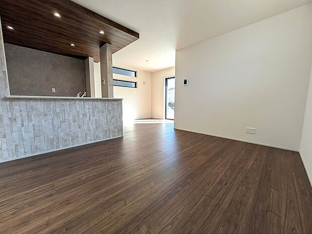 建物完成済み　ぜひ現地できれいな住まいをご覧ください