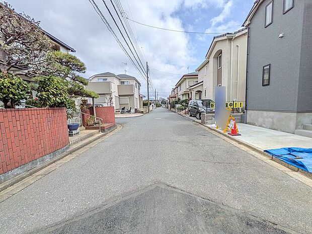 周辺は閑静な住宅街です