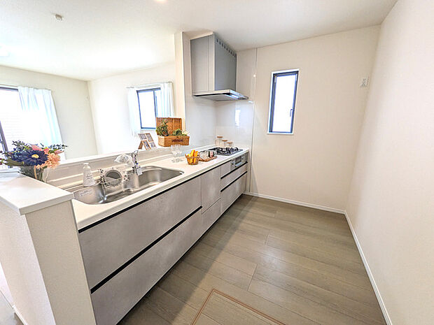 お料理中も会話が弾む対面キッチン