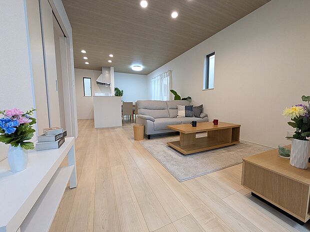 建物完成済み ぜひ現地できれいな住まいをご覧ください