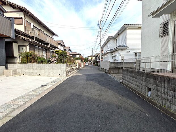 第一種住居専用地域内の閑静な住宅地