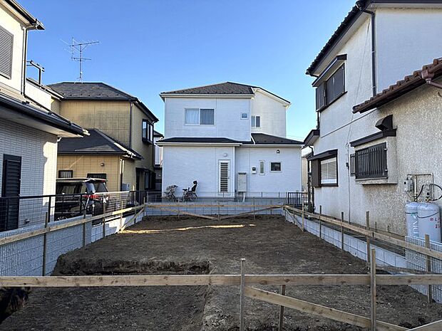 繰り返す地震に強い耐震等級3+制震ダンパーで、暮らしに安心を