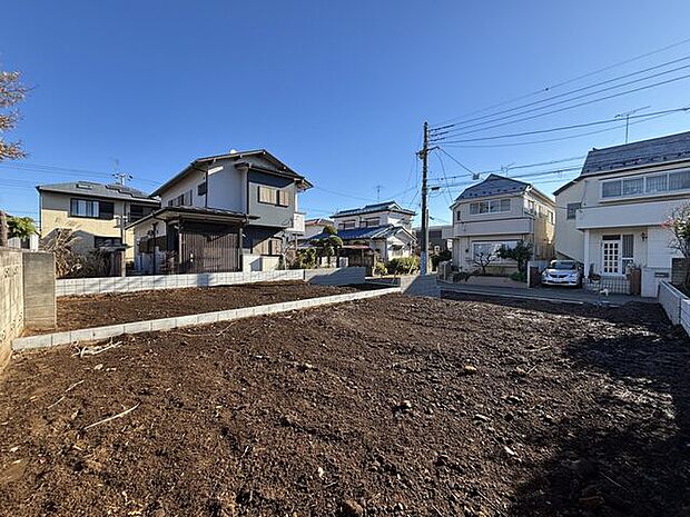 敷地面積約109.1？　駐車スペースも2台分ございます(車種による)