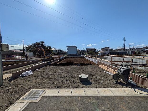 土地面積約135？　建物面積約100.8？