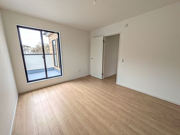 約7.4帖の主寝室