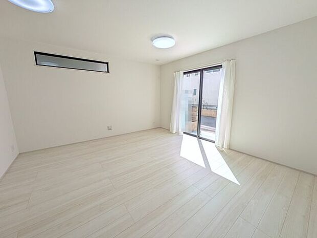 南向きリビングは約16帖