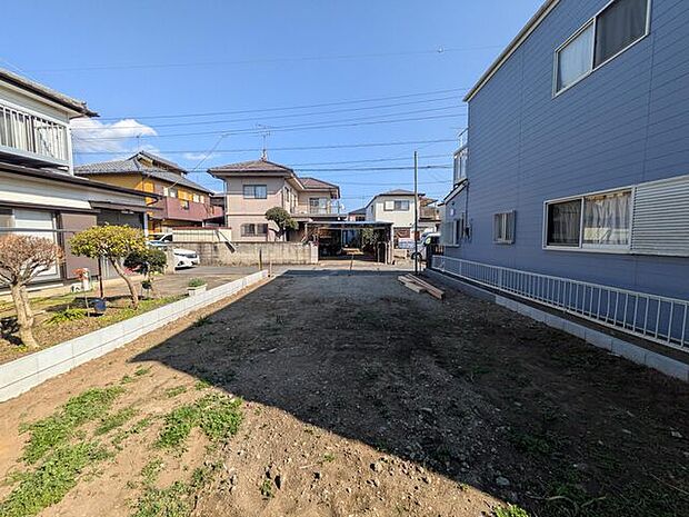 八千代市ならではの緑の多い周辺環境も魅力です(令和8年3月16日撮影)