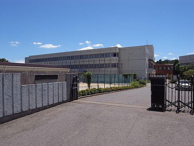 佐倉市立西志津中学校590m徒歩8分